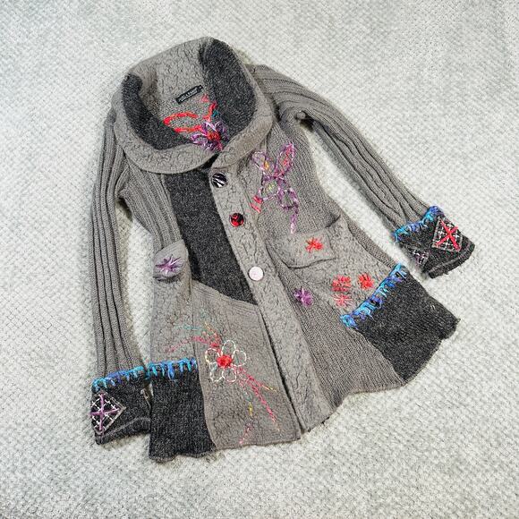 FORLA PARIS Beautiful Boho Floral Gray Chunky Knit Cardigan Sweater Lagenlook - Picture 1 of 10